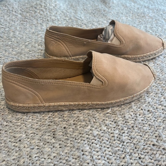 SOUL NATURALIZER ESPADRILLE SLIP ON SIZE 9.5 M - Picture 2 of 5